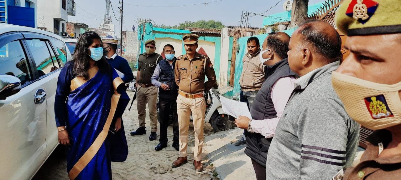 Aligarh News: पांच जनवरी को नई मतदाता सूची का होगा प्रकाशन, संशोधन के लिए मिले डेढ़ लाख आवेदन Aligarh News: पांच जनवरी को नई मतदाता सूची का होगा प्रकाशन, संशोधन के लिए मिले डेढ़ लाख आवेदन