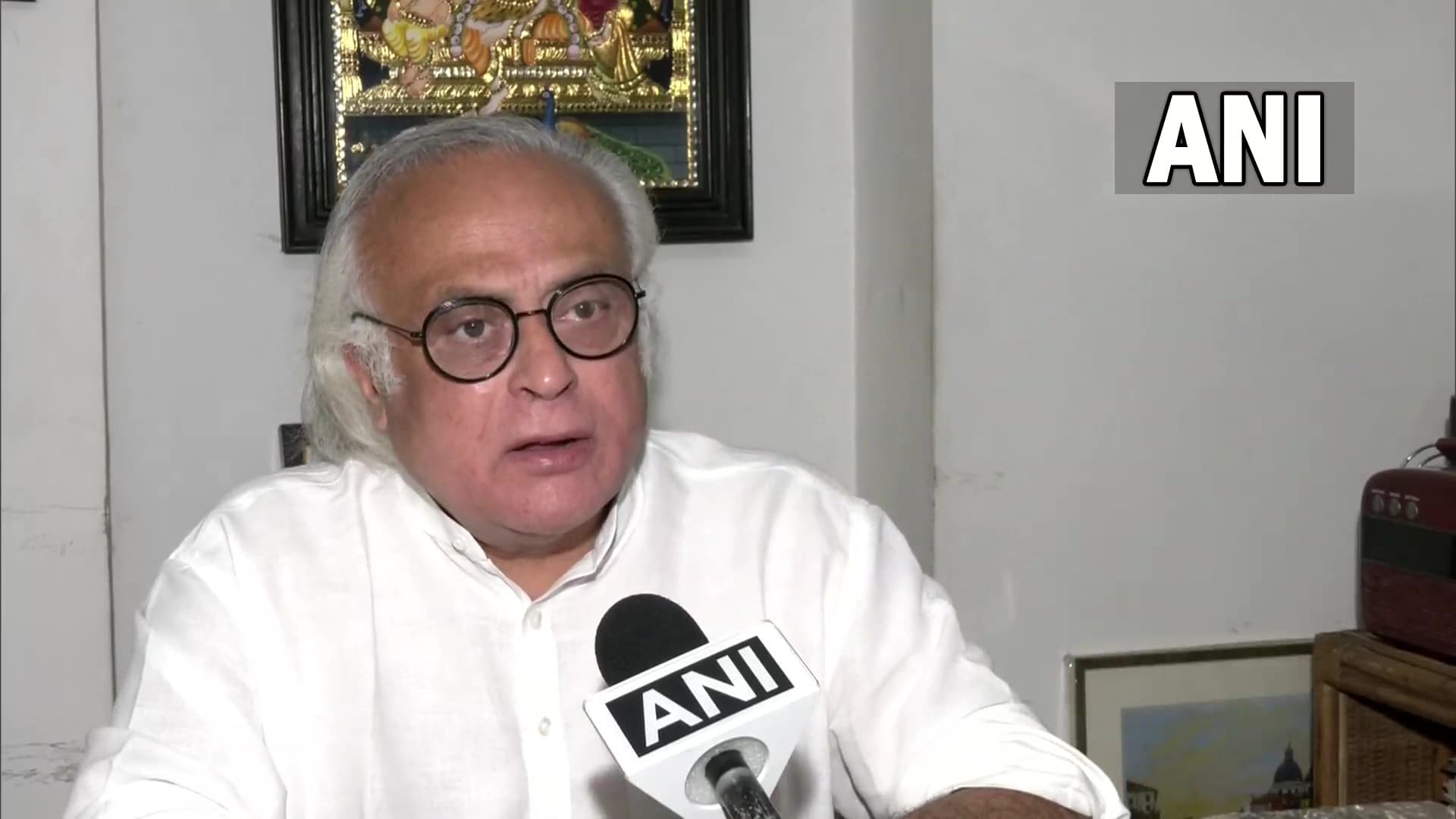 ‘गोडसे को सम्मानित करने जैसा’, गीता प्रेस को गांधी शांति पुरस्कार देने के फैसले पर फूटा कांग्रेस का गुस्सा