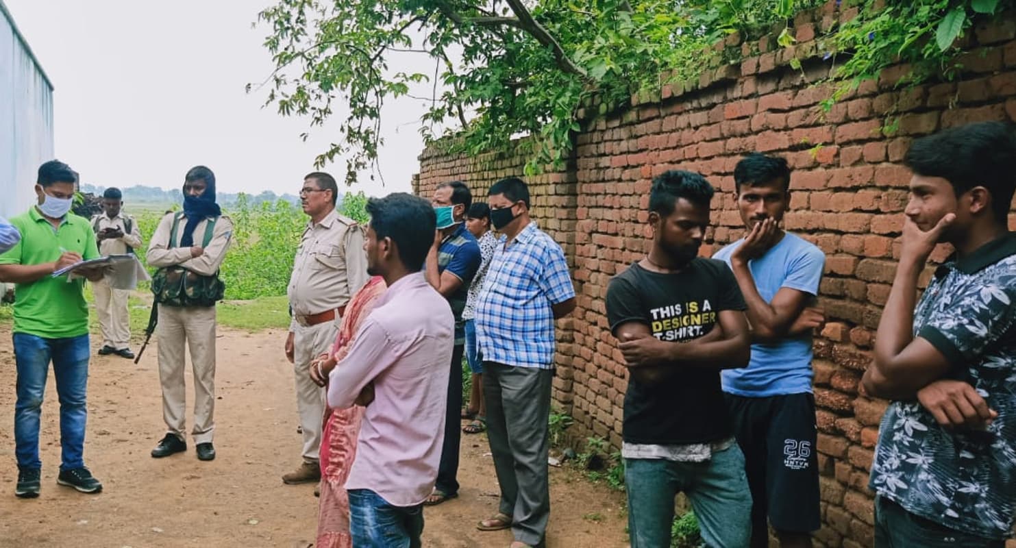 प्यार में धोखा : प्रेमी ने सोशल मीडिया पर फोटो वायरल कर किया शादी से इन्कार, प्रेमिका ने लगा ली फांसी प्यार में धोखा : प्रेमी ने सोशल मीडिया पर फोटो वायरल कर किया शादी से इन्कार, प्रेमिका ने लगा ली फांसी