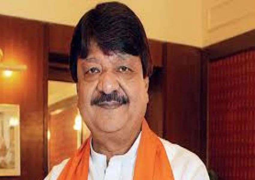 Political crisis in MP : विजयवर्गीय का कांग्रेस पर वार, सिंधिया ने घोर उपेक्षा से आहत होकर देश हित में उठाया कदम