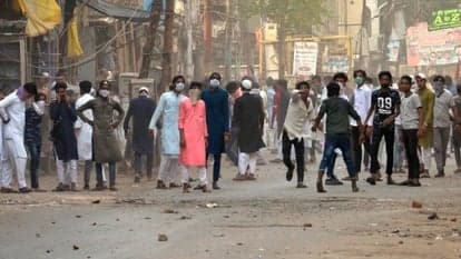 Kanpur Violence: मास्टमाइंड पर लगा NSA, क्राउड फंडिंग करने वाले आरोपियों पर लगा गैंगस्टर Kanpur Violence: मास्टमाइंड पर लगा NSA, क्राउड फंडिंग करने वाले आरोपियों पर लगा गैंगस्टर