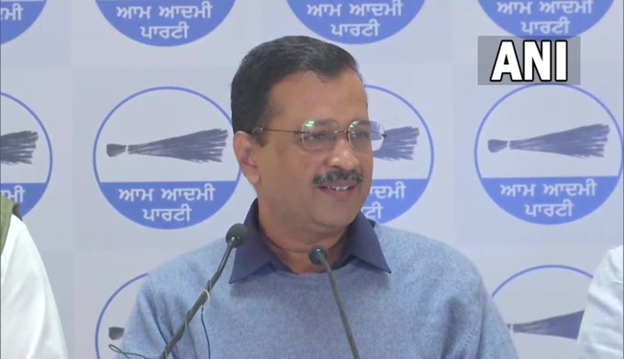 पंजाब में केजरीवाल का ताबड़तोड़ ऐलान : बोले- सरकार बनने पर कॉन्ट्रैक्ट पर काम करने वाले टीचरों को करेंगे पक्का