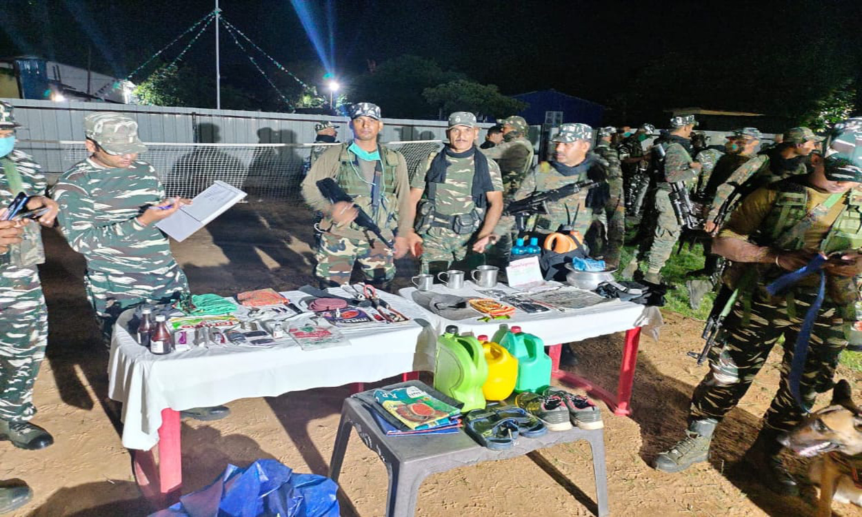 केरेडारी में 11 दिनों से हाथियों का कहर जारी, कहीं घरों को बना रहे निशाना, तो कहीं अनाज को किया जा रहा बर्बाद