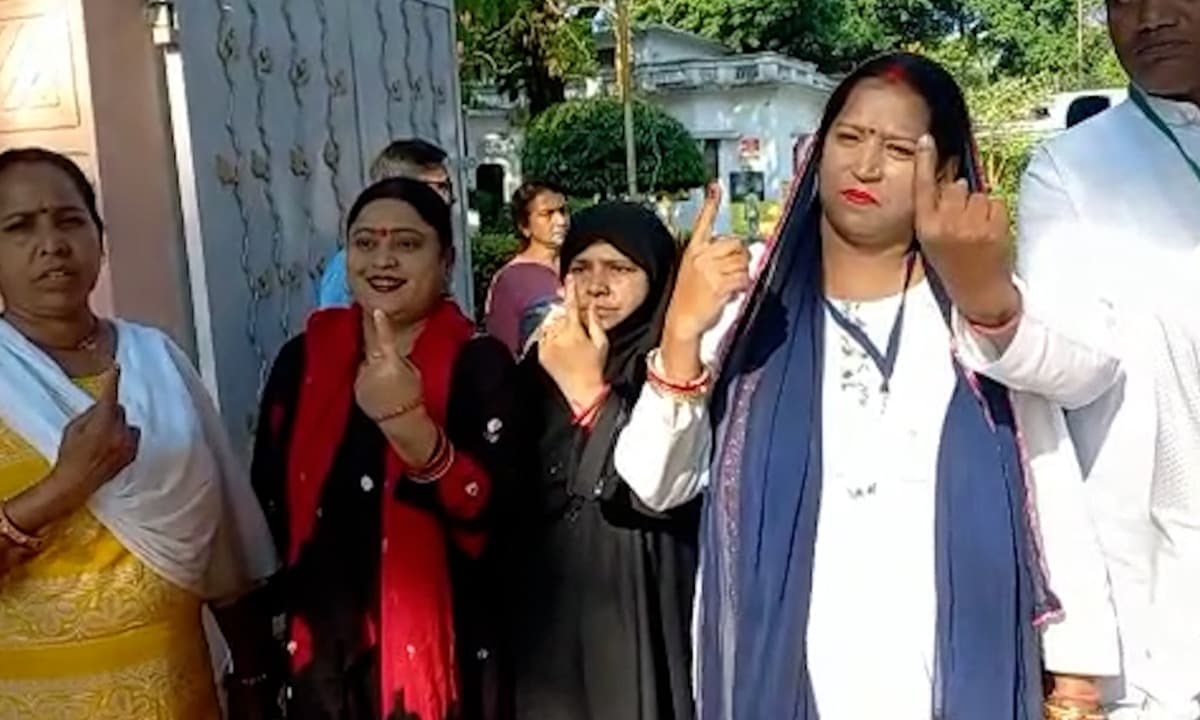 यूपी निकाय चुनाव: लखनऊ मंडल में हरदोई जिले के उम्मीदवार अव्वल, जानें कौन सा जनपद मतदान में सबसे पिछड़ा