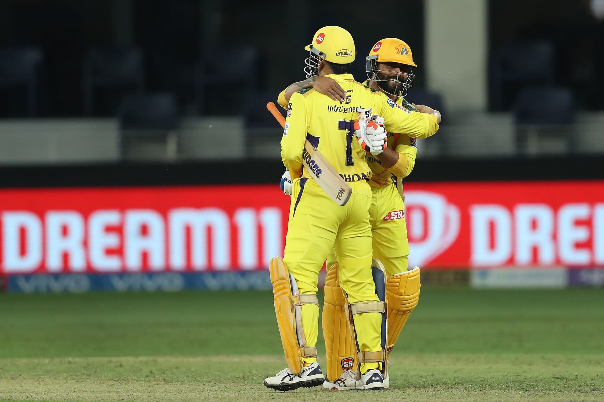 IPL 2021 : धोनी का धमाका, दिल्ली को 4 विकेट से हराकर चेन्नई 9वीं बार फाइनल में