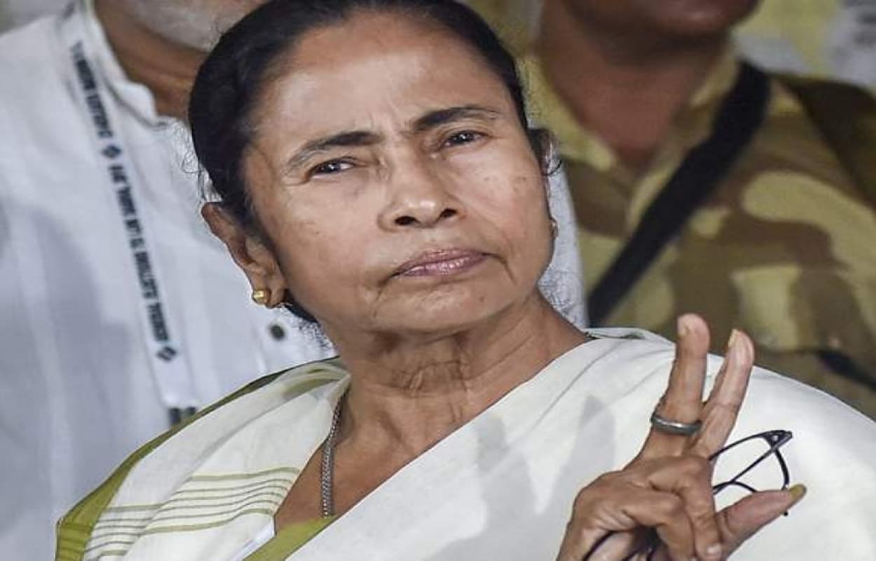 मुख्यमंत्री ममता बनर्जी ने लोगों को किया आगाह, कहा- तीन महीने तक जारी रह सकता है कोरोना का कहर, बरतें सावधानी
