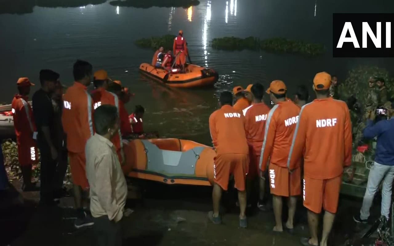 Morbi Bridge Collapse: मोरबी हादसे में मरने वालों की संख्या बढ़कर 134 हुई, घटना स्थल पर जायेंगे पीएम मोदी