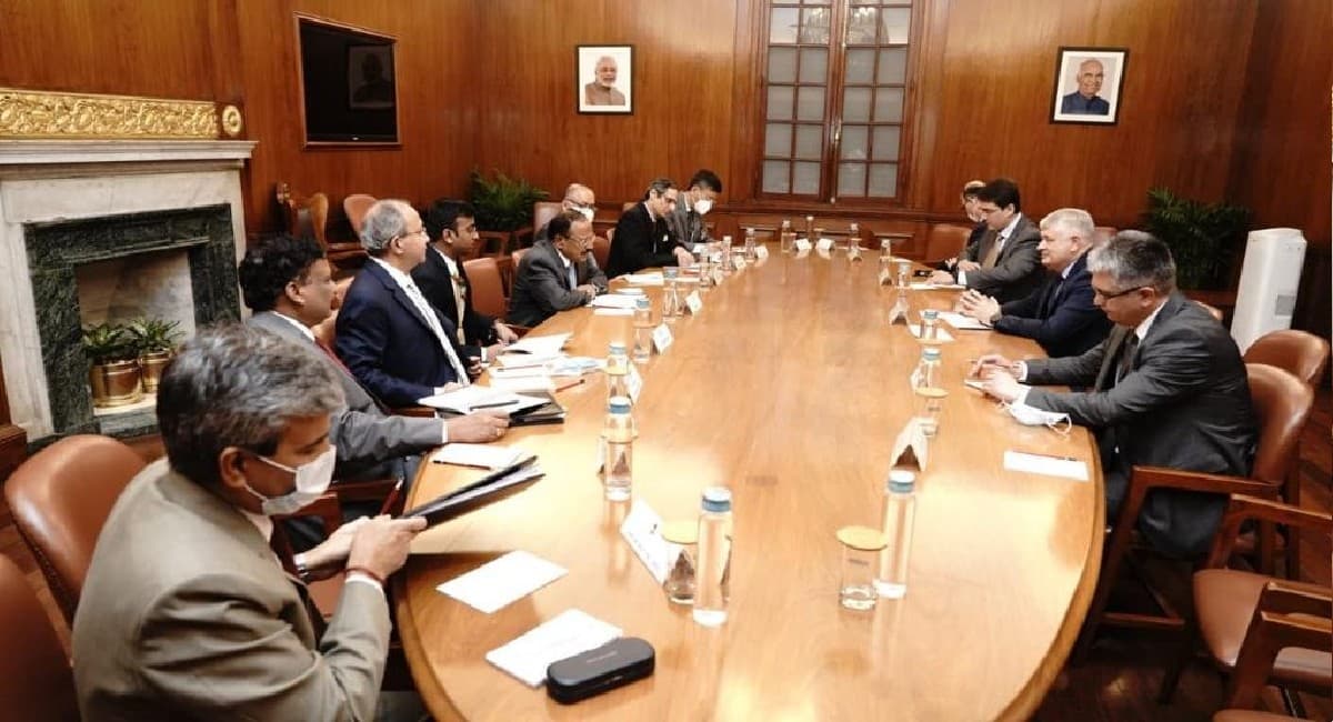 अफगान के लोग ही तय करें अपना भविष्य, ताजिकिस्तान-उज्बेकिस्तान एनएसए से मिले अजीत डोभाल, इन बातों पर बनी सहमति