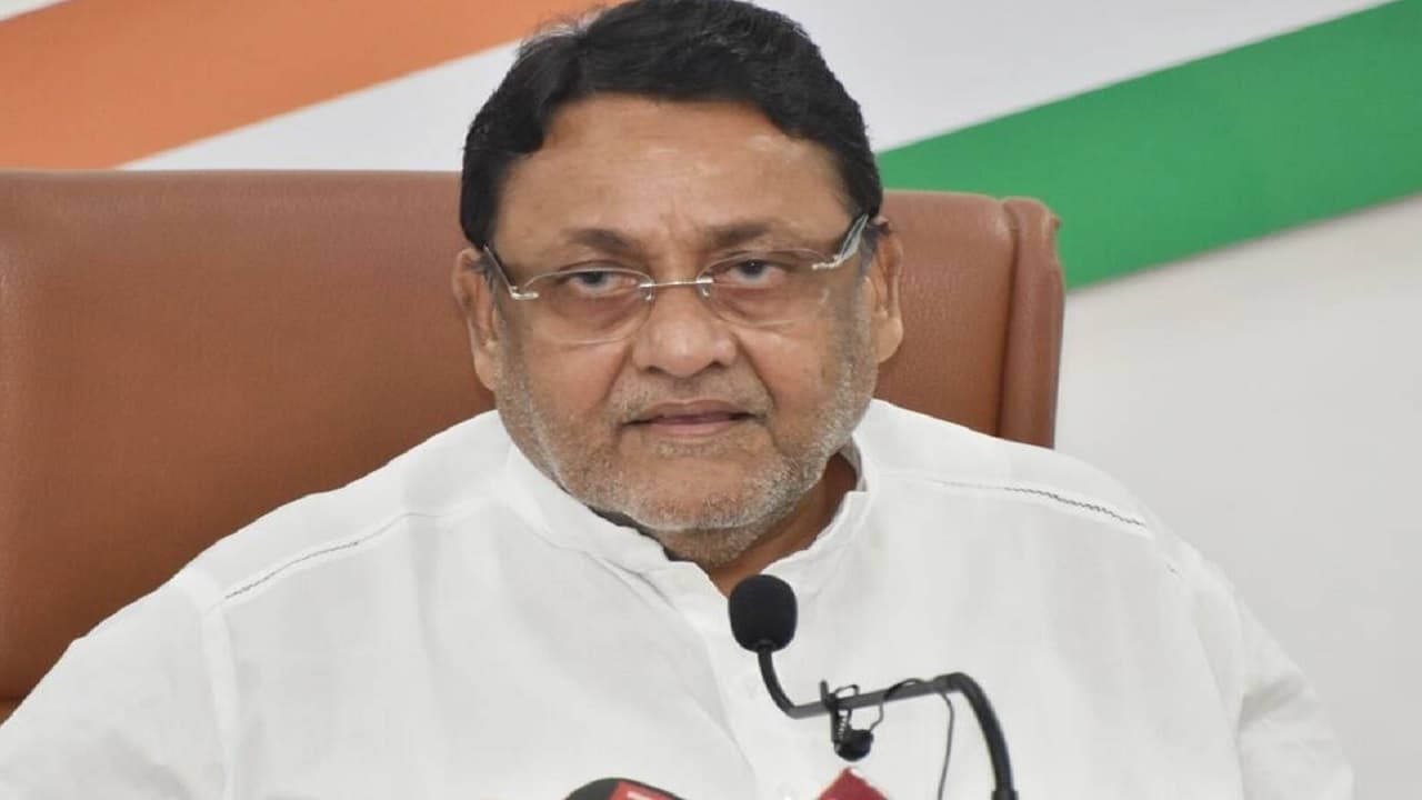 विवादों में चल रहे नवाब मलिक ने सपा से शुरू किया था सियासी सफर, यहां जानें उनके बारे में सबकुछ