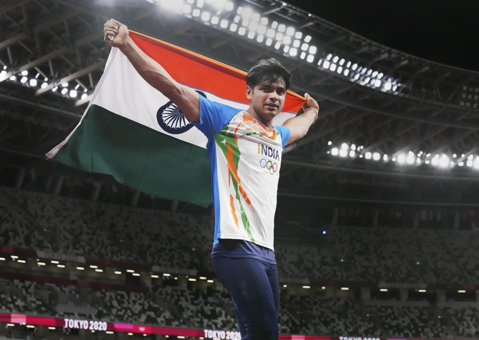 Tokyo Olympics: नीरज चोपड़ा को रह गया इस बात का मलाल,’फ्लाइंग सिख’ मिल्खा सिंह को समर्पित किया अपना गोल्ड मेडल