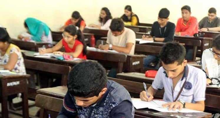 NEET और JEE Mains की परीक्षा देने वाले ध्यान दें, एचआरडी मंत्री रमेश पोखरियाल ने बताया क्या होगा नया
