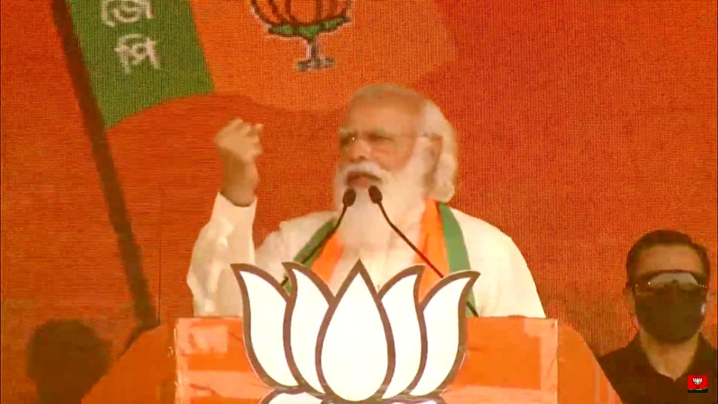 Brigade Rally : मोदी ने ममता और वाम मोर्चा दोनों पर किया हमला, दीदी से पूछा- इतना गुस्सा क्यों? लेफ्ट से बोले- कालो हाथ गोरा होये गेलो…