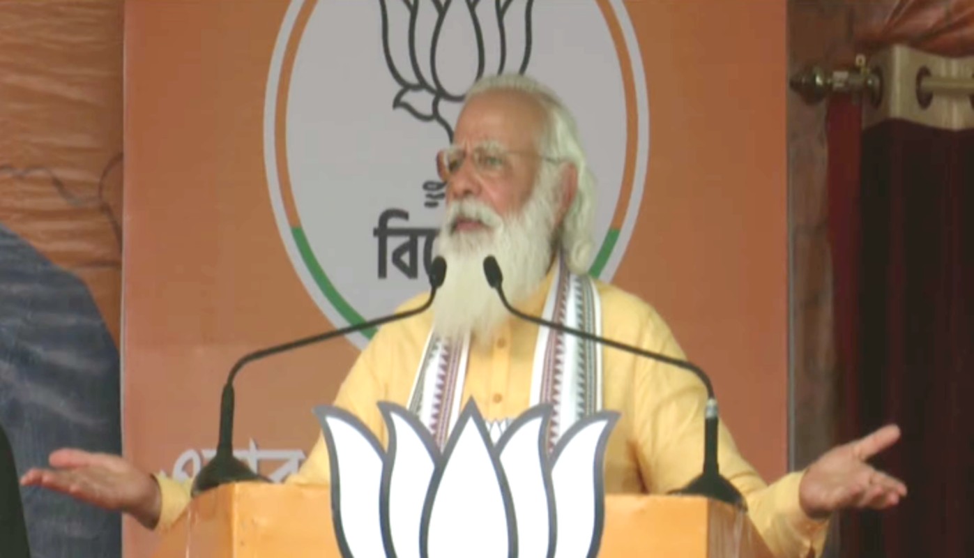 बंगाल चुनाव 2021 Updates: दीदी की सरकार का रिपोर्ट कार्ड यहां की सड़कों पर दिखता है, सोनारपुर में बोले पीएम मोदी