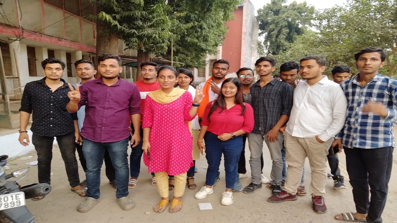 Patna University Election: नामांकन के साथ ही विवि की गरमाई राजनीति, वोटरों ने कहा- जो काम करेगा जीतेगा Patna University Election: नामांकन के साथ ही विवि की गरमाई राजनीति, वोटरों ने कहा- जो काम करेगा जीतेगा