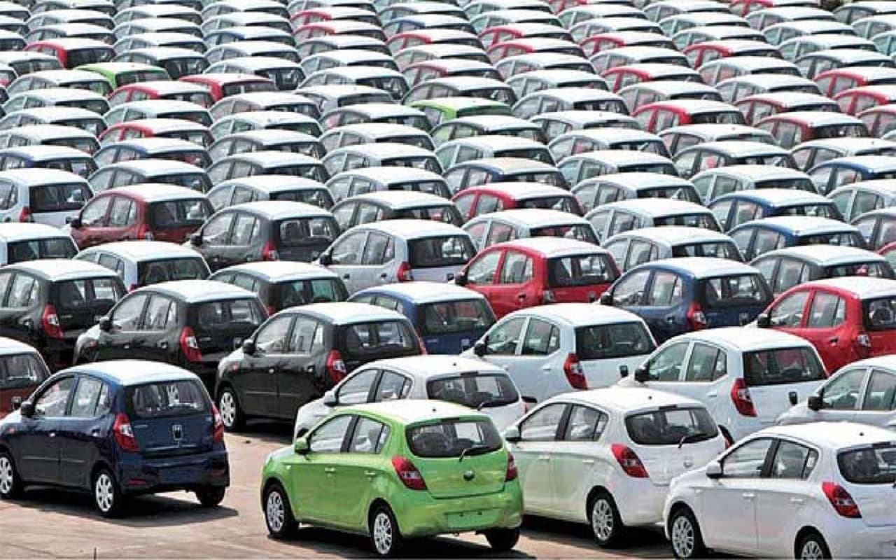 यात्री वाहनों की बिक्री में भारी उछाल, जुलाई में बिकी 3,50,149 गाड़ियां