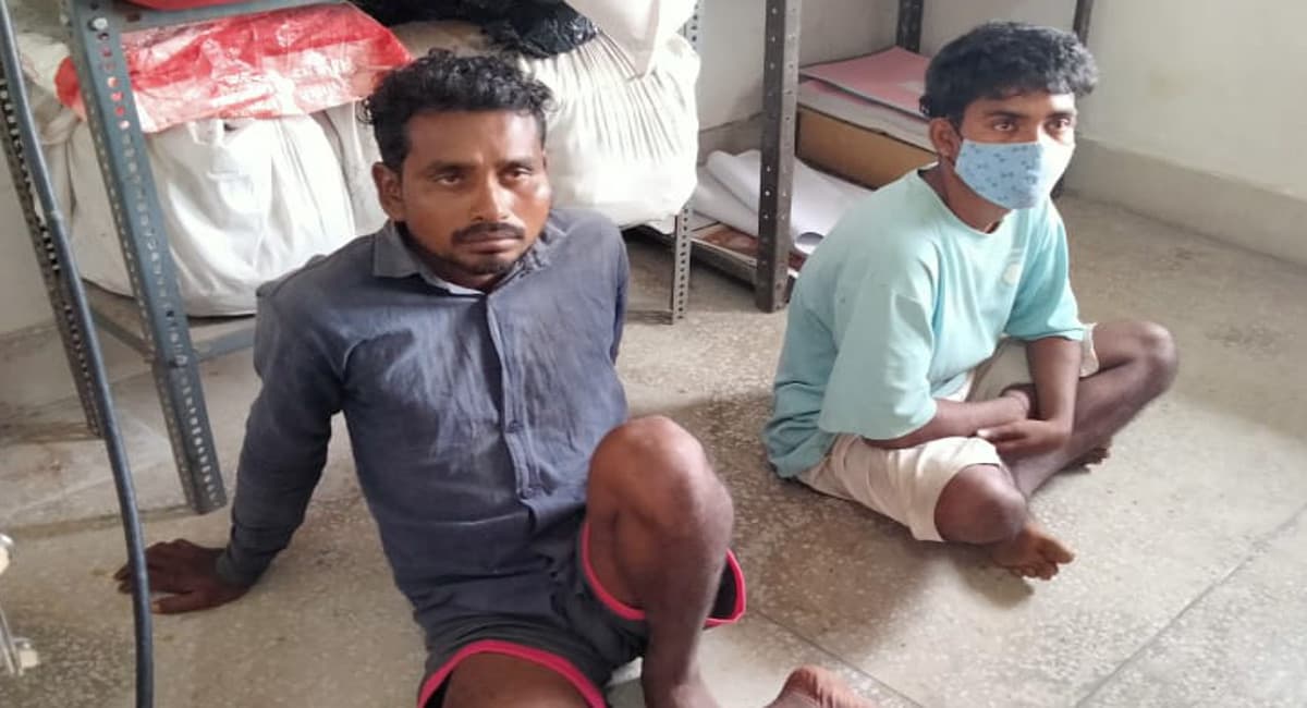 Jharkhand Crime News: जमशेदपुर के पोटका में डायन के संदेह में एक महिला की पीट- पीटकर हत्या, दो युवक गिरफ्तार Jharkhand Crime News: जमशेदपुर के पोटका में डायन के संदेह में एक महिला की पीट- पीटकर हत्या, दो युवक गिरफ्तार