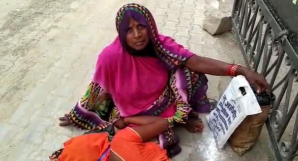 Prayagraj News: कोरांव CHC के कैंपस में दर्द से कराहती रही प्रसूता, झांकने तक नहीं आए स्वास्थ्यकर्मी