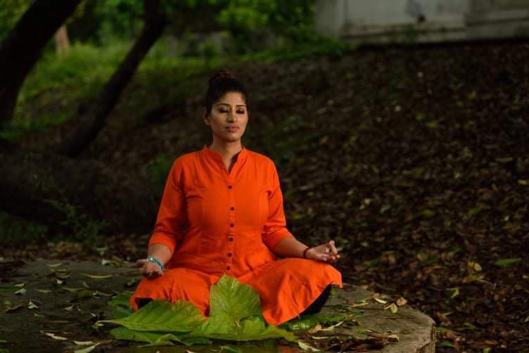 International Yoga Day 2022: वाराणसी की पुष्पांजलि शर्मा योग को दे रहीं नए आयाम, शिष्य बने ‘खास से आम’