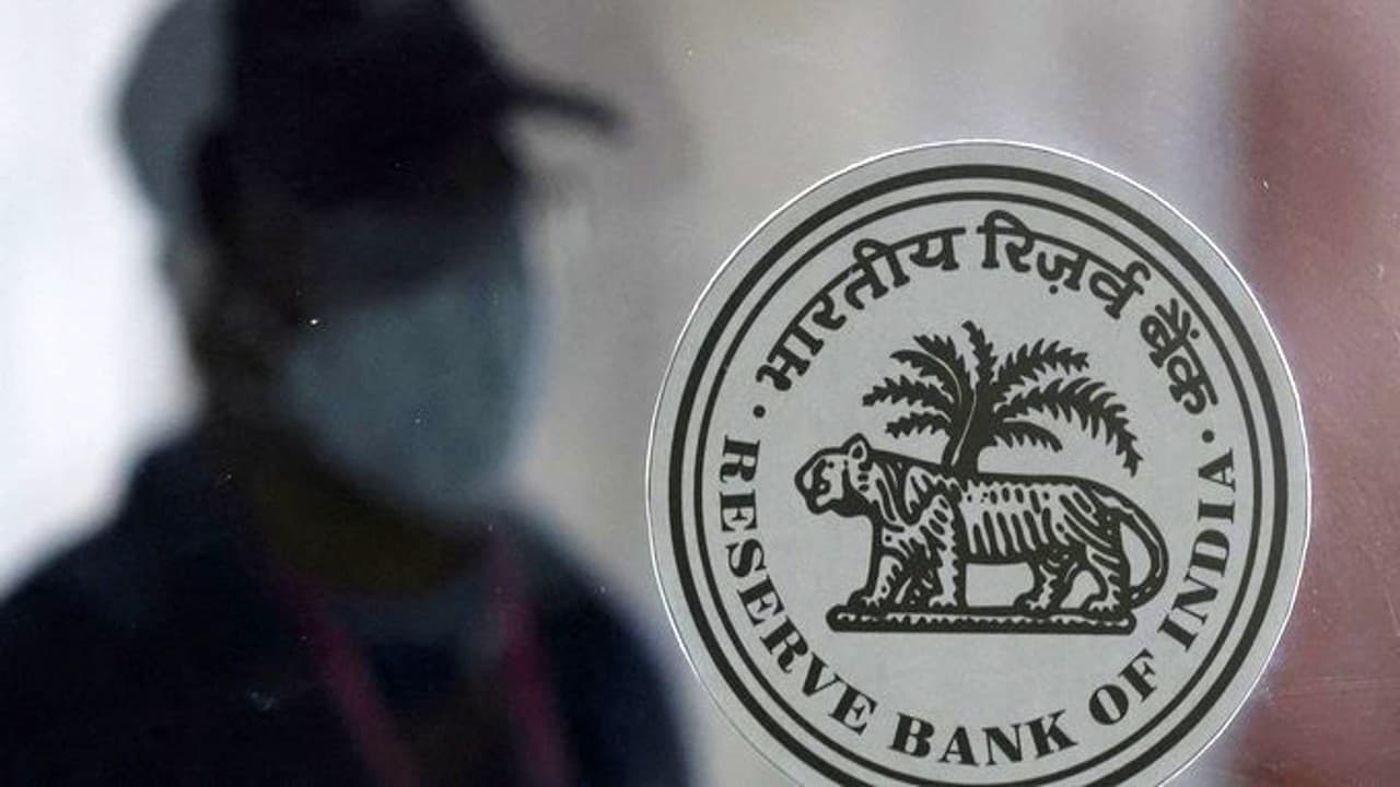 फेडरल रिजर्व के बाद अब भारत में भी बढ़ जाएगी रेपो रेट? 30 सितंबर को आरबीआई करेगा ऐलान