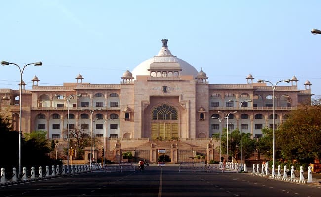 Rajasthan By-Election: कोरोना के कारण राजस्थान उपचुनाव में 2 घंटे बढ़ा मतदान का समय, नॉमिनेशन को लेकर जानें इस बार की खास बात