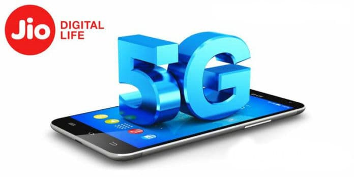 Reliance Jio ला रही 2500 रुपये में 5G Smartphone