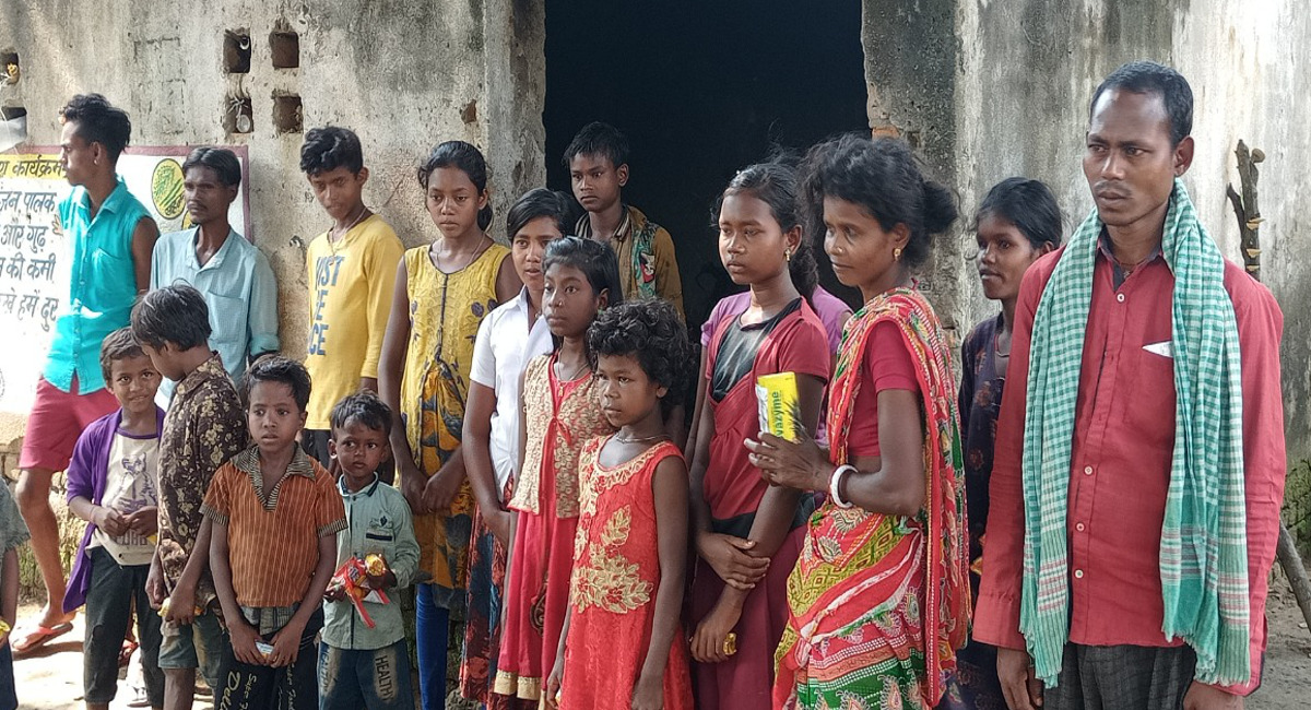 Jharkhadn News: सिस्टम के मारे घाटशिला के सबर बेचारे, आज भी कुपोषण व पलायन का झेल रहे हैं दंश