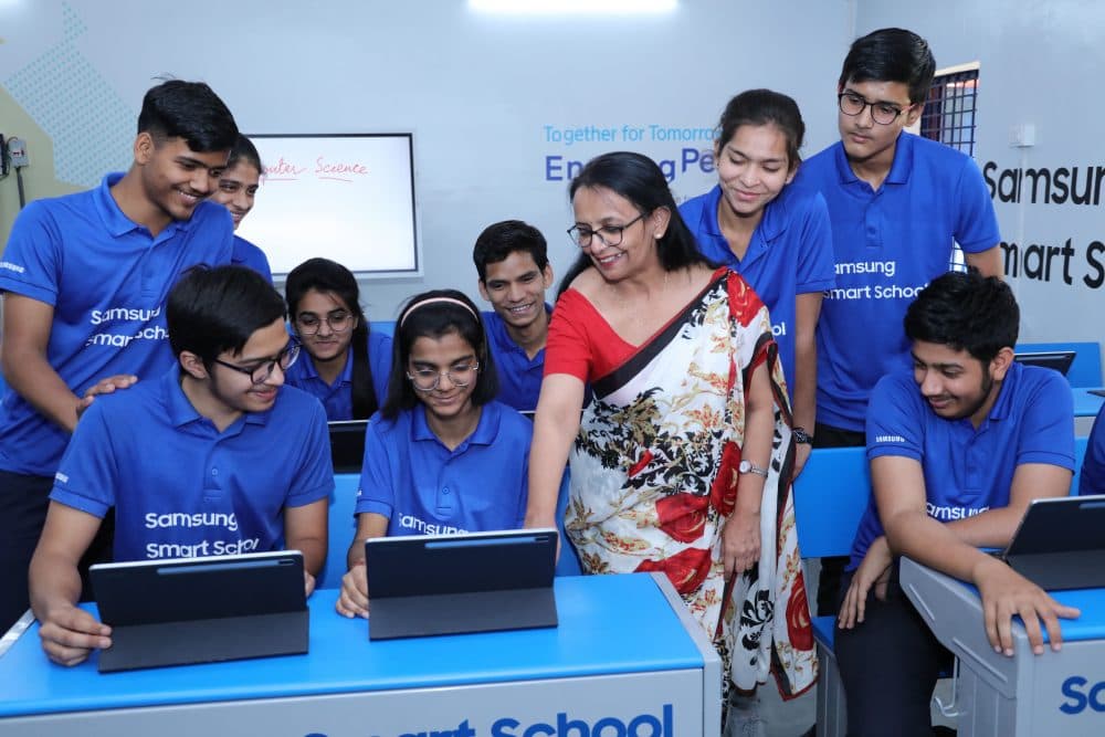 Samsung Smart School: नवोदय विद्यालय के स्टूडेंट्स को डिजिटल लर्निंग से लैस करने की ऐसी है तैयारी