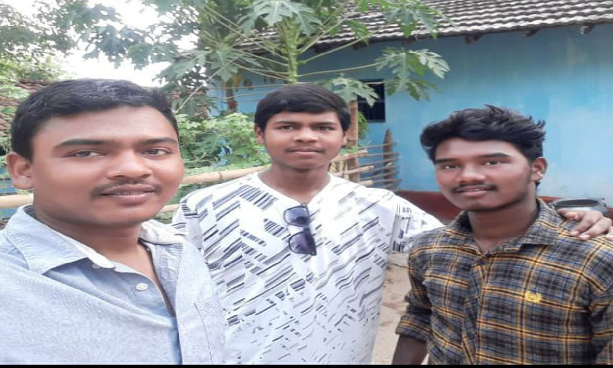 Jharkhand JAC 10th Result 2020 : माता-पिता नहीं, फिर भी संतोष ने जारी रखी पढ़ाई, बना कोल्हान प्रमंडल टॉपर, जानिये कैसे