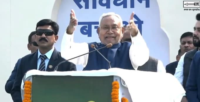 नीतीश कुमार ने 2005 से पहले वाले बिहार की दिलाई याद तो तिलमिलायी RJD, जानिए किसने की लालू राज की तारीफ..