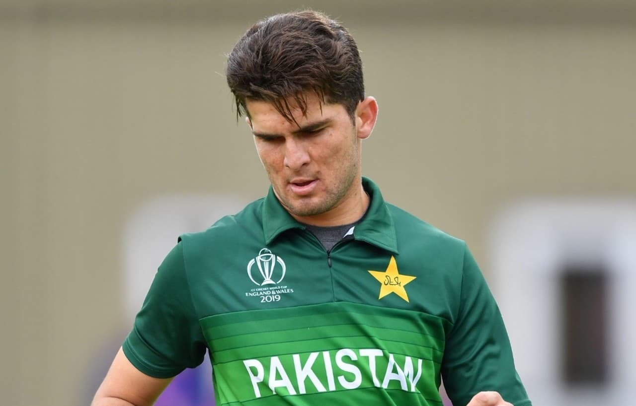 Asia Cup 2022: चोट के कारण बाहर होने के बाद भी शाहीन अफरीदी टीम के साथ पहुंचे यूएई, जानें वजह
