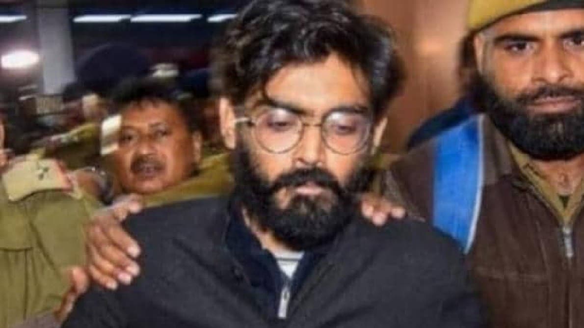 दिल्ली दंगों के आरोपी शरजील इमाम ने जमानत याचिका पर सुनवाई के दौरान कोर्ट में कहा, मैं आतंकवादी नहीं