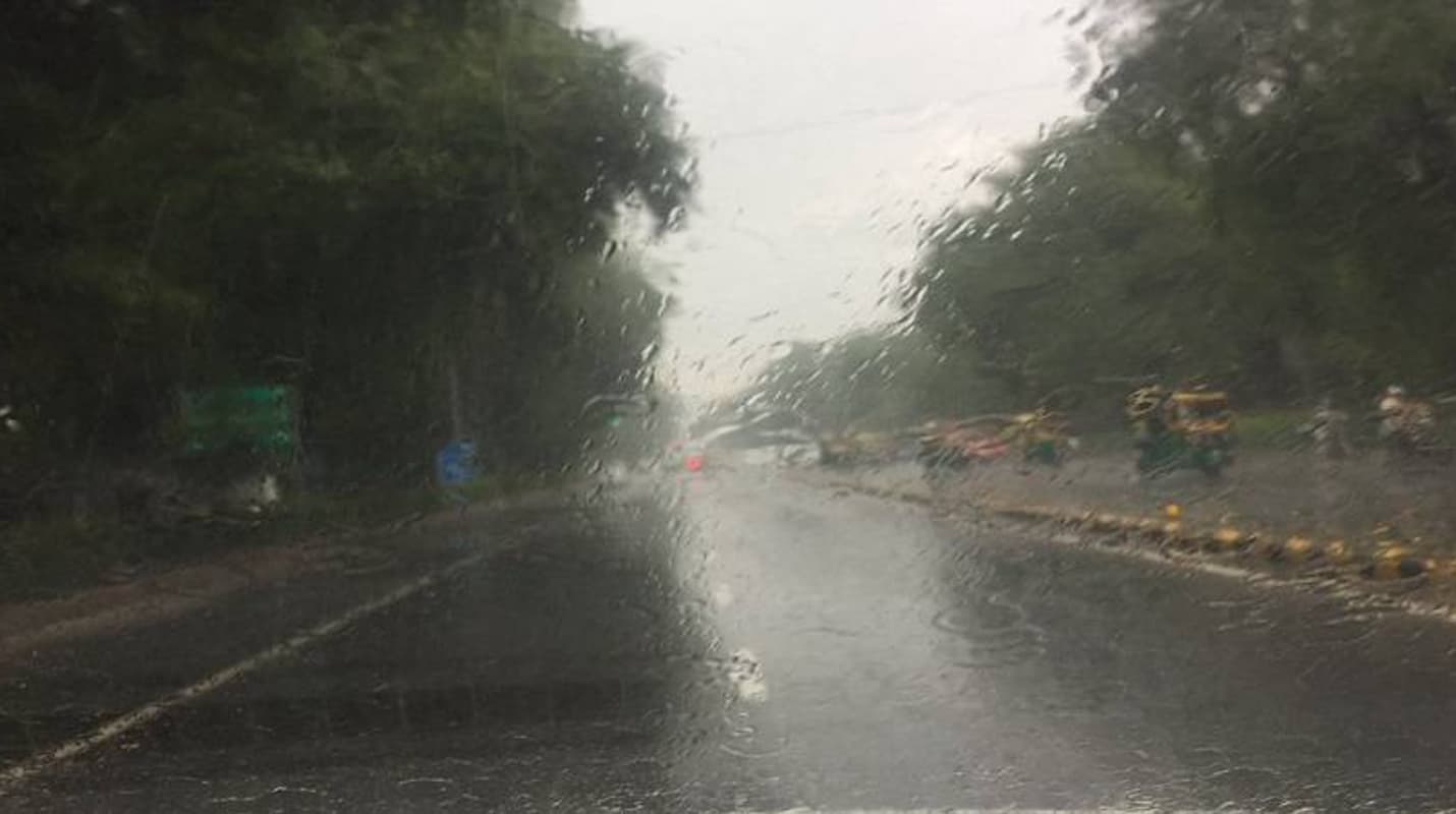 Weather Alert : बंगाल की खाड़ी में बना निम्न दबाव का क्षेत्र आज रात तक चक्रवाती तूफान ‘ Burevi’ में बदल जायेगा, यहां होगी तेज बारिश