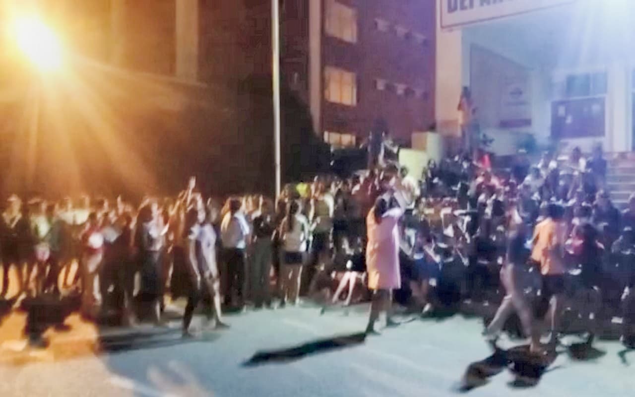 Mohali MMS Video: चंडीगढ़ आपत्तिजनक वीडियो मामले में छात्रों का प्रदर्शन, यूनिवर्सिटी में 2 दिन की छुट्टी