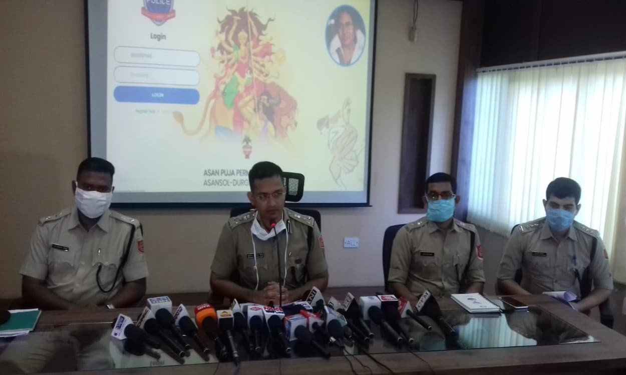 Durga Puja 2020 : आसनसोल में बिना मास्क के पंडालों में प्रवेश पर रोक, सिंगल विंडो ऑनलाइन परमिशन एप से आयोजन समितियों को मिलेगी राहत