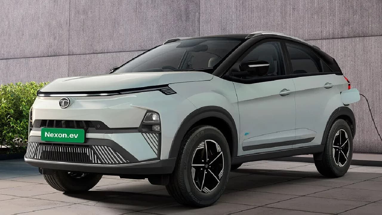 TATA की इस इलेक्ट्रिक SUV की बढ़ी ठसक! बुकिंग में ही दिख रहा दबदबा, माइलेज 465km