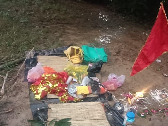 Unnao News: उन्नाव में चढ़ावे के लालच में युवक को दिला दी समाधि, फूफा व पुजारी पहुंचे सलाखों के पीछे