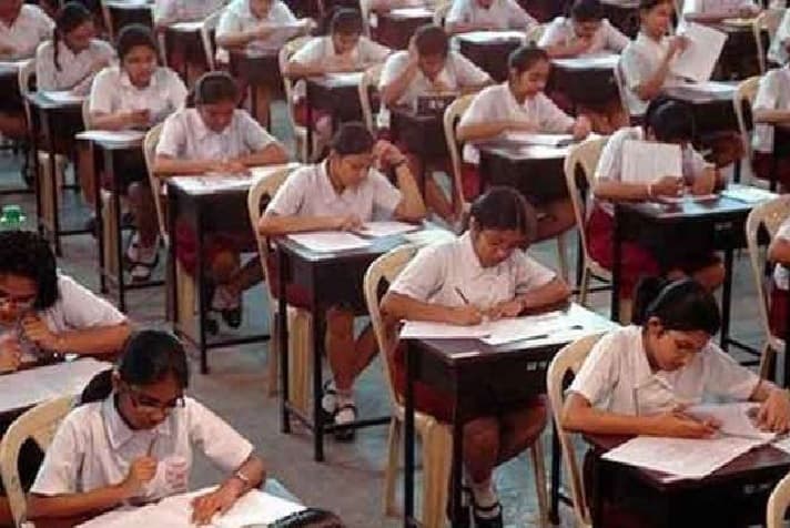 बिहार में लड़कियों की शिक्षा में बढ़ी रुचि, 76.21 प्रतिशत अधिक छात्राएं 12वीं की परीक्षा में हुई शामिल