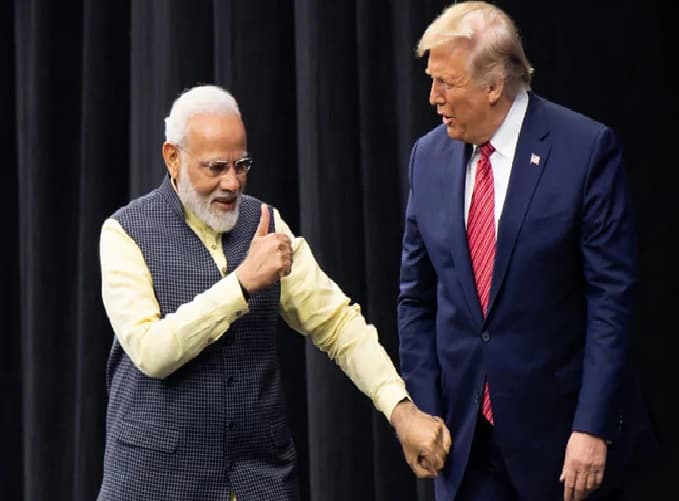 ट्रंप ने की पीएम मोदी से बात, कहा- भारत के साथ मिलकर बना रहे कोरोना वायरस का टीका, भेज रहे हैं वेंटिलेटर्स
