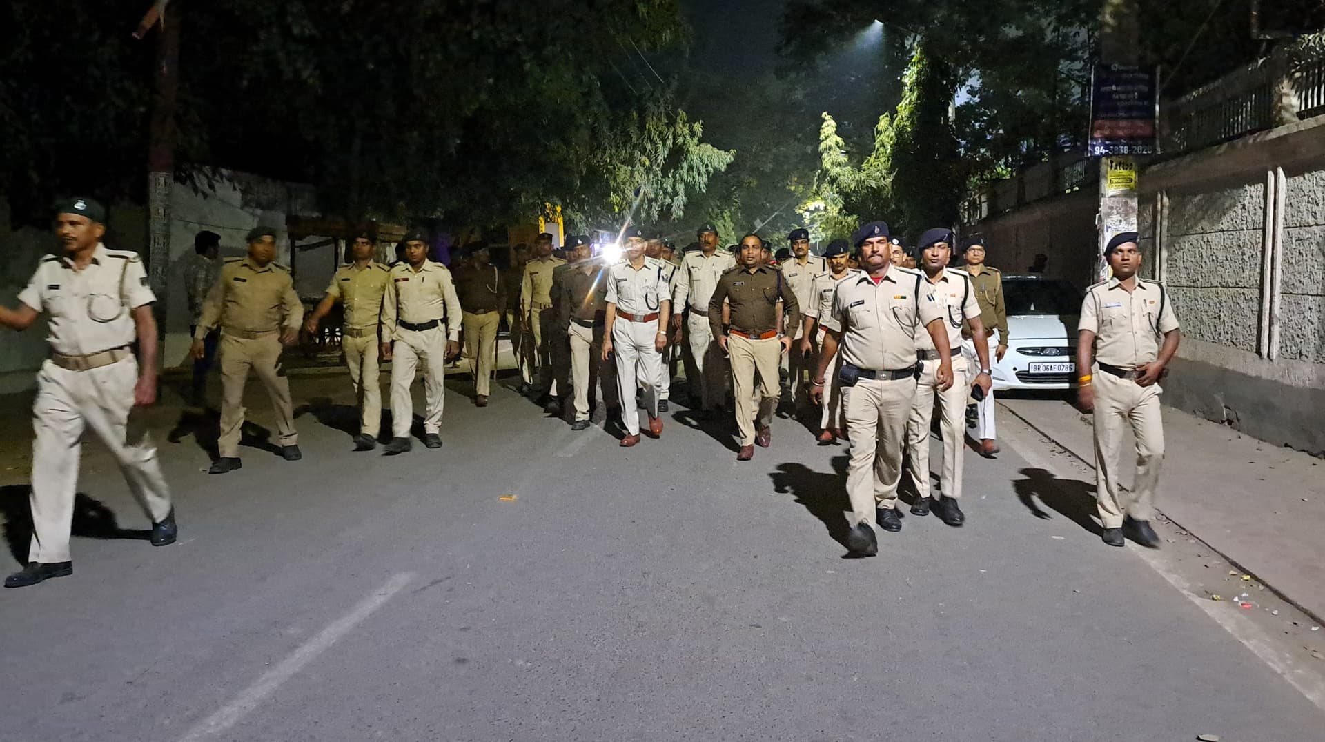 Patna University Election: चुनाव से पहले पुलिस ने हॉस्टल में चलाई जांच अभियान, फ्लैग मार्च भी निकाला