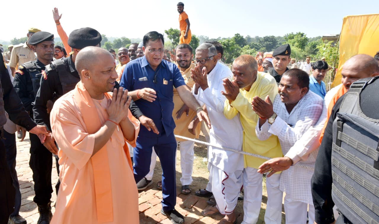 दिवाली पर वनवासियों और मुसहर समुदाय को CM योगी की सौगात, 80 करोड़ रुपये के 288 विकस कार्यों का शिलान्यास