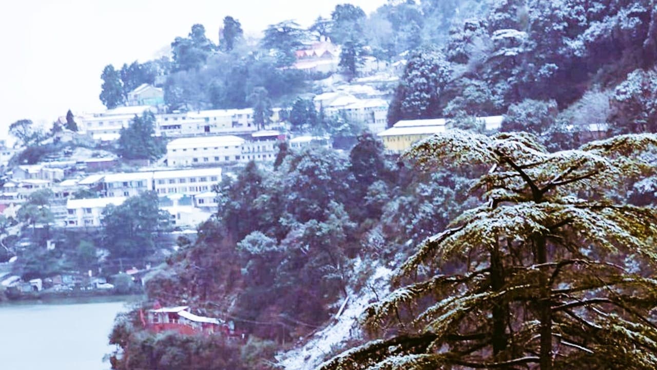 अगर नैनीताल घूमने का बना रहे हैं प्लान, तो इन जगहों पर जरूर जाएं, देखिए पूरी लिस्ट