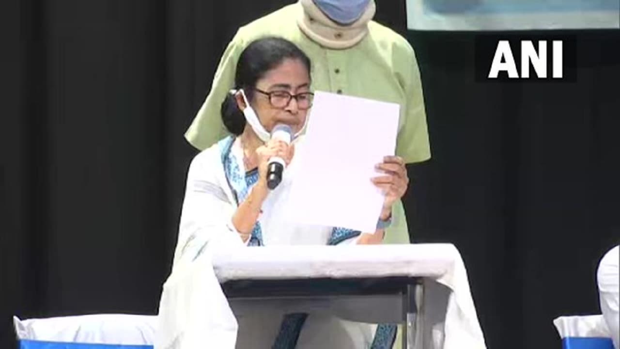 West Bengal News: विधानसभा में विपक्ष के हंगामे पर बोली ममता बनर्जी, बीजेपी दंगाबाज और भ्रष्ट पार्टी