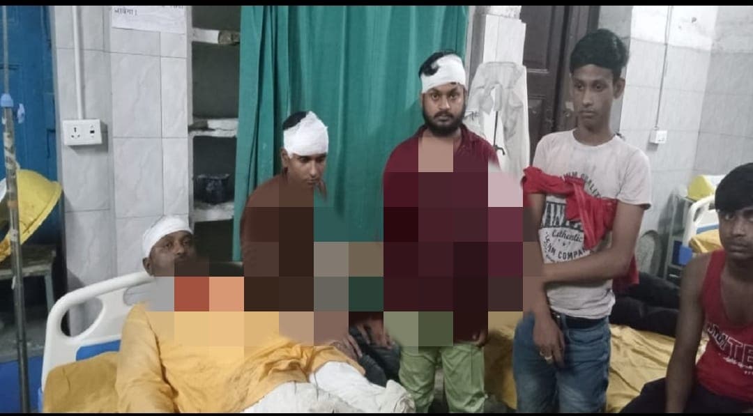 Muzaffarpur: EVM में गड़बड़ी की शिकायत लेकर जा रहे थे डीएम के पास, जीते हुए प्रत्याशी के समर्थकों ने जमकर पीटा