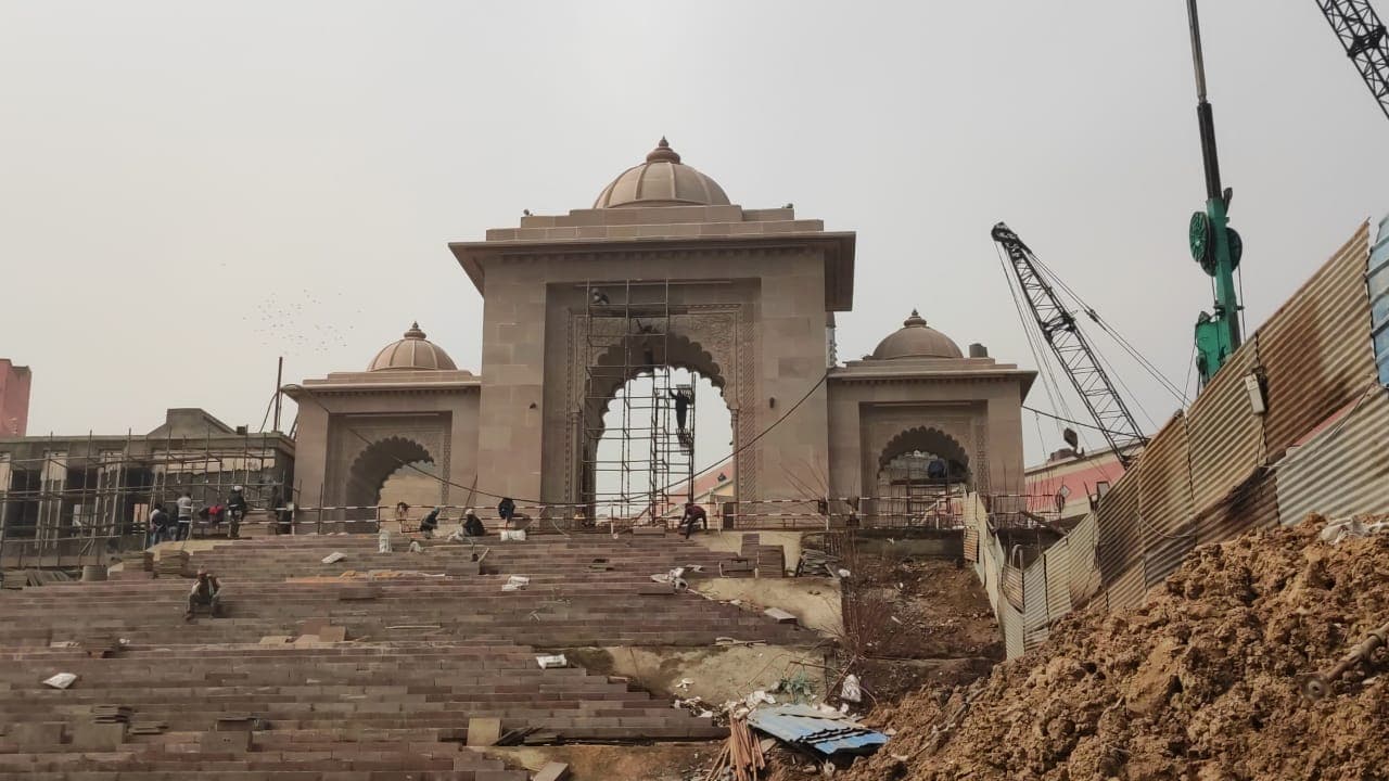 महाशिवरात्रि से पहले श्रद्धालुओं के लिए खुल जाएगा गंगा द्वार घाट,काशी विश्वनाथ धाम में तेजी से चल रहा काम
