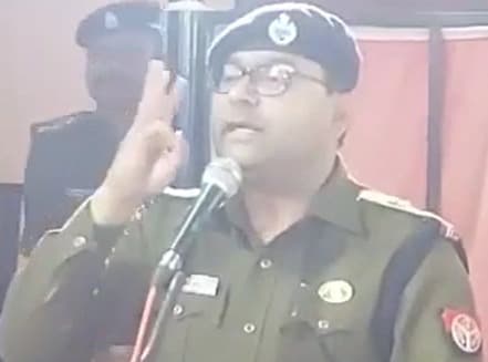 Holi 2022: प्रयागराज के SSP का दबंगई करने वालों को चेतावनी, बोले- थ्री ‘D’ से रहें दूर, वरना…