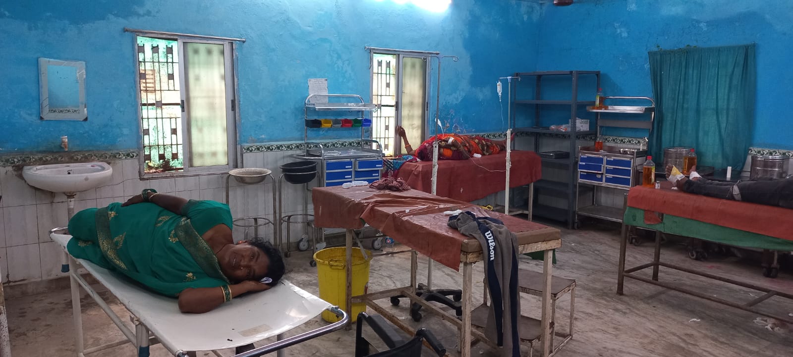 नेपाल से बाबाधाम जा रही कांवरियों से भड़ी बस दुर्घटनाग्रस्त, 40 से ज्यादा जख्मी, 7 की हालत गंभीर
