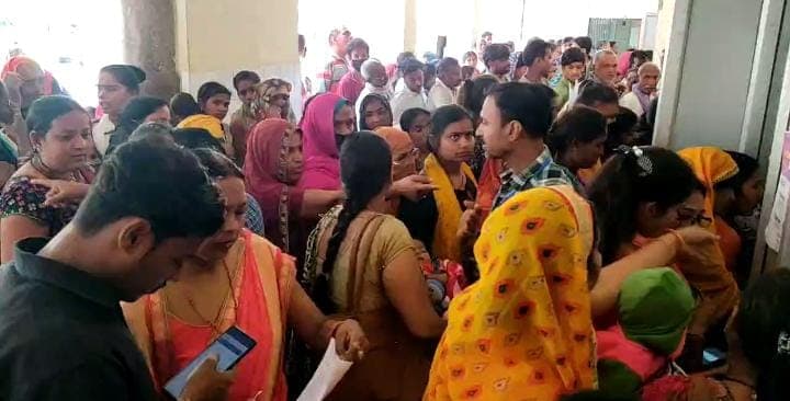 जुकाम – बुखार और सांस फूलने की शिकायत लेकर पहुंच रहे मरीज, अस्पतालों में इन्फ्लूएंजा की जांच किट ही नहीं