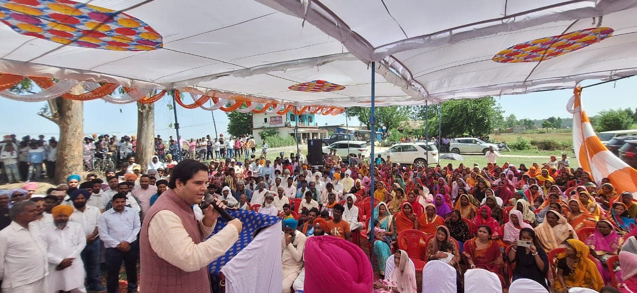 सांसद वरुण गांधी बोले, देश की सियासत से मुख्य मुद्दे गायब, बेरोजगार, और भ्रष्टाचार पर होनी चाहिए बात…