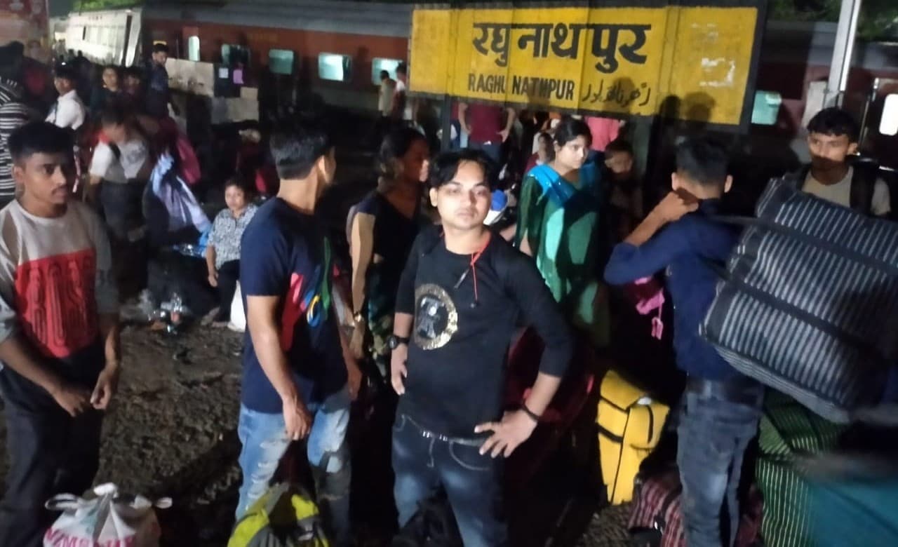 North East Express Train Accident: राजधानी तेजस सहित 21 ट्रेनों का बदला रूट, यहां देखें पूरी लिस्ट…