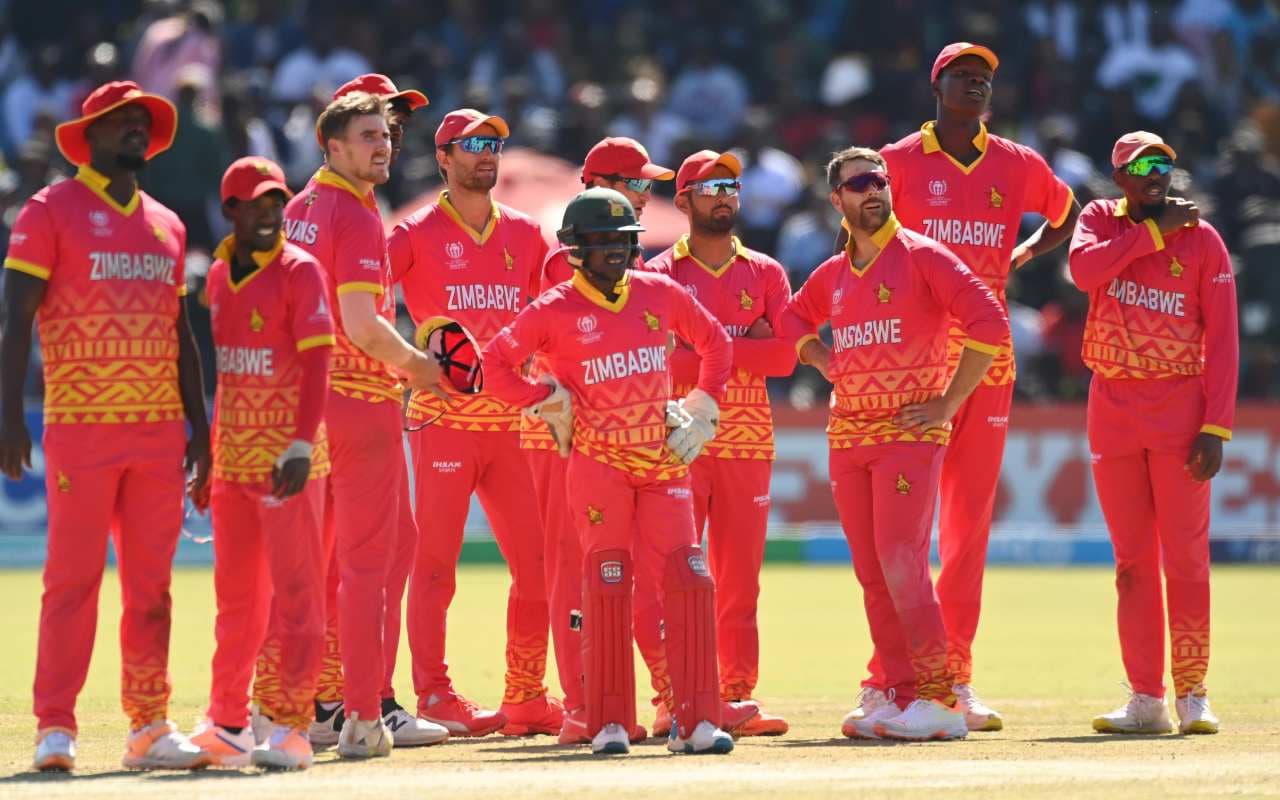 ICC World Cup 2023 Qualifiers: स्कॉटलैंड से हारकर जिम्बाब्वे रेस से बाहर, नीदरलैंड की उम्मीदें भी बाकी